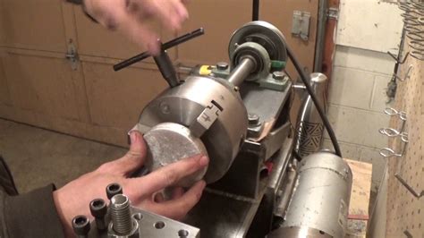 turning aluminum on a lathe